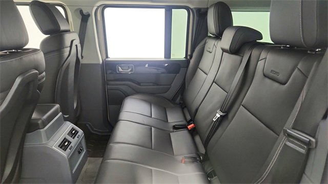 Used 2024 INEOS Grenadier Fieldmaster Edition image 31