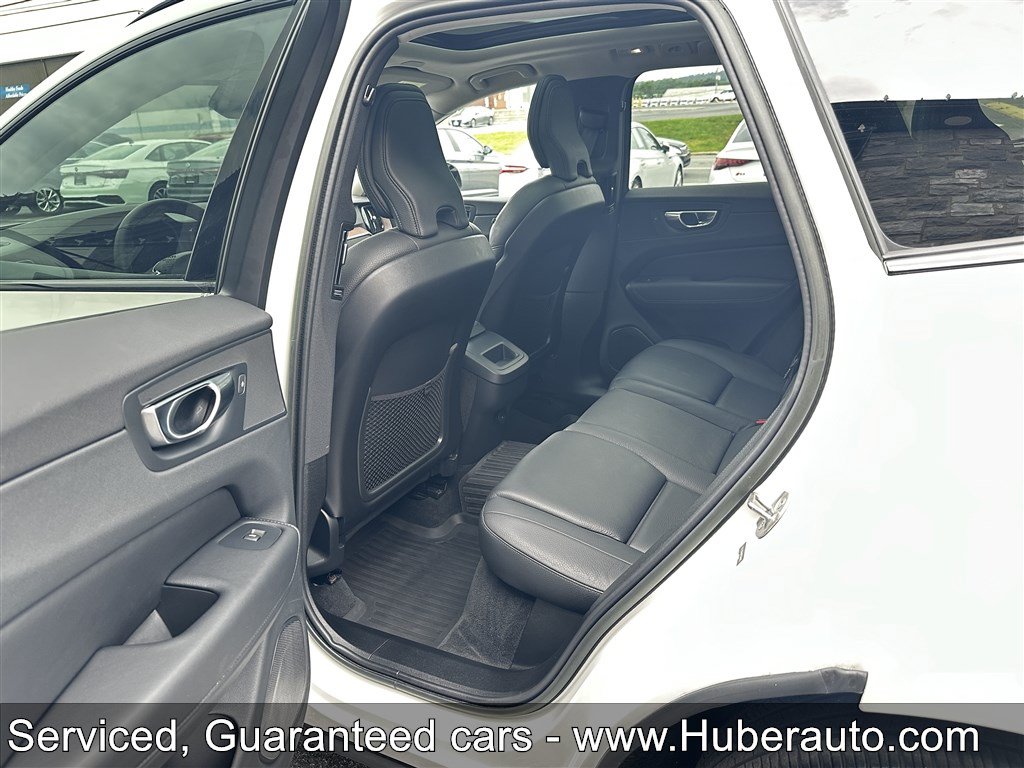 Used 2023 Volvo XC60 B5 Plus w/ Protection Package Premier AWD/4WD image 12