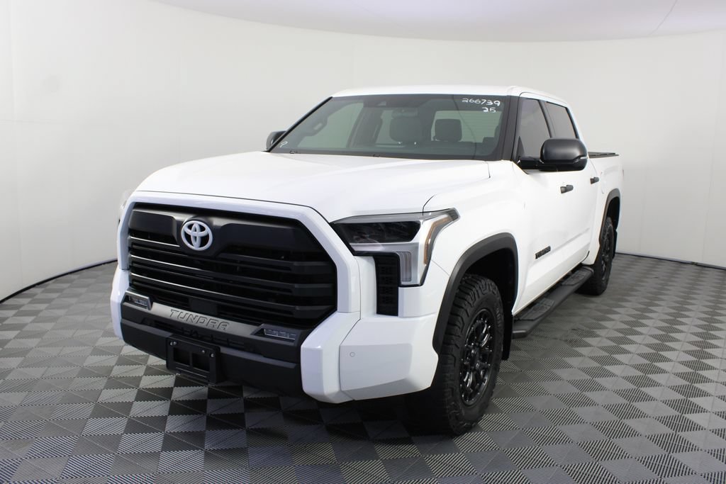 Used 2025 Toyota Tundra SR5 w/ SR5 Convenience Package AWD/4WD image 19