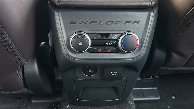 New 2026 Ford Explorer Platinum w/ LUX Leather Package image 7
