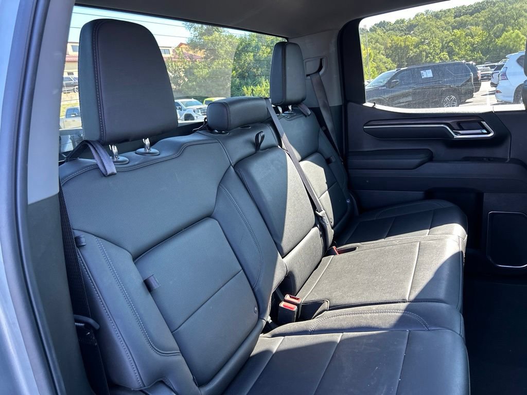 Used 2025 GMC Sierra 1500 SLT AWD/4WD image 35