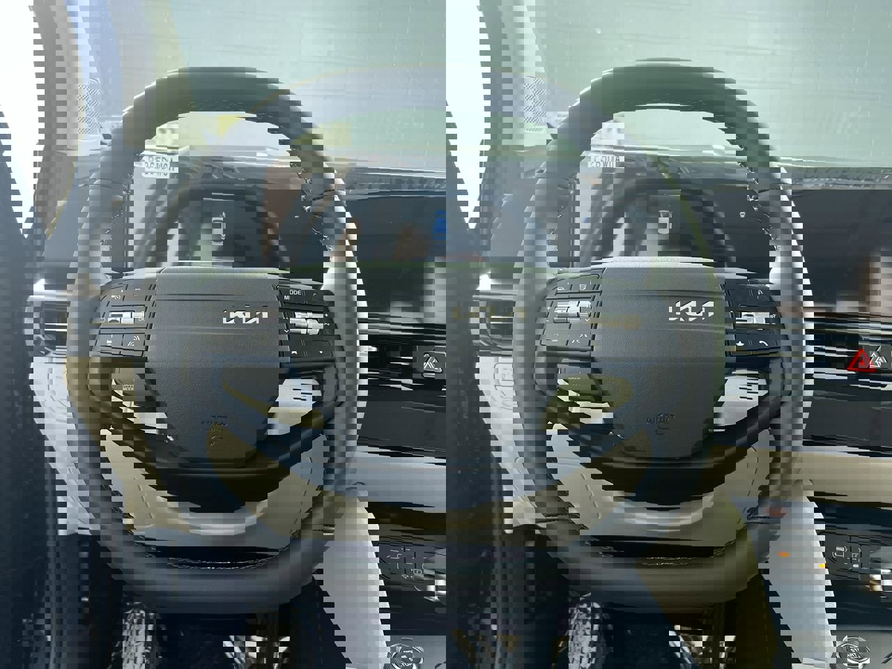 New 2026 Kia Sportage EX image 18