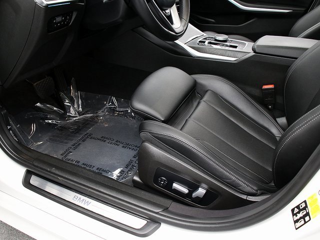 Used 2023 BMW 330i xDrive Sedan image 24