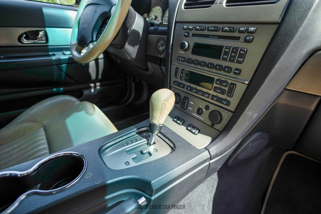 Used 2004 Ford Thunderbird Deluxe image 41