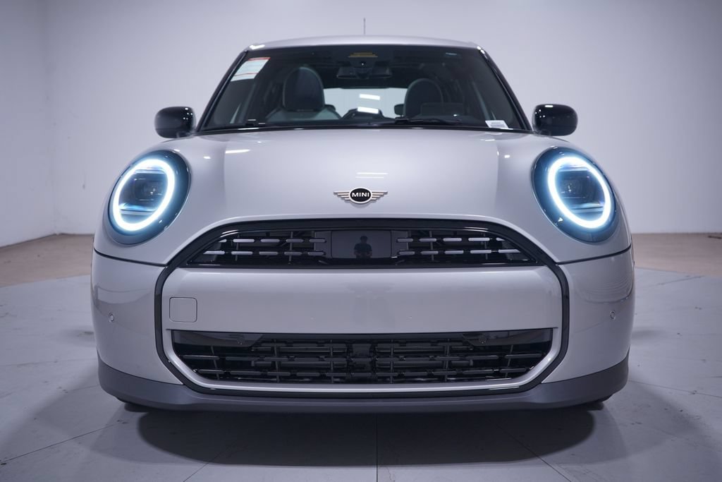 New 2026 MINI Cooper 4-Door Hardtop FWD image 4