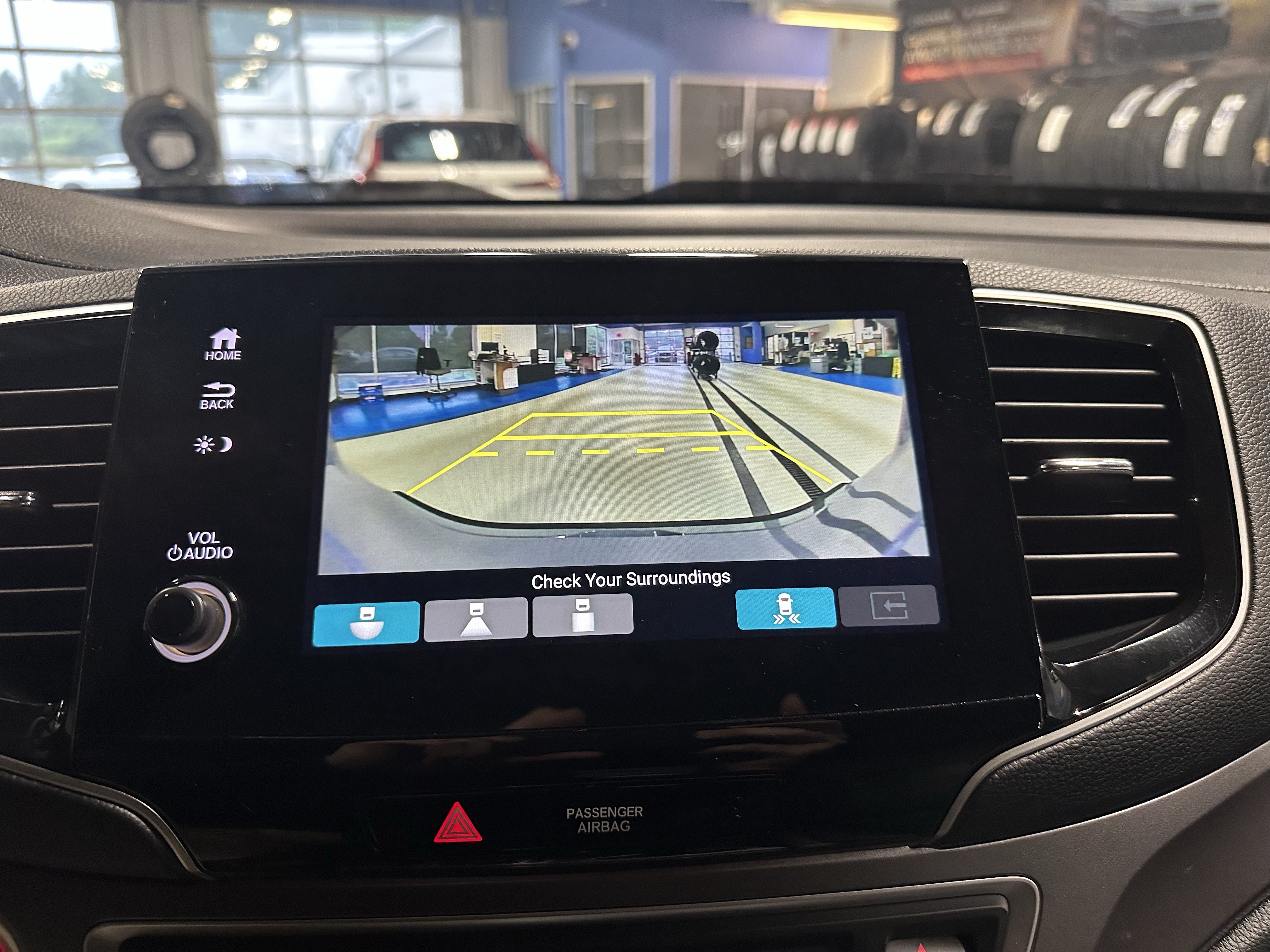 Used 2024 Honda Passport EX-L image 18