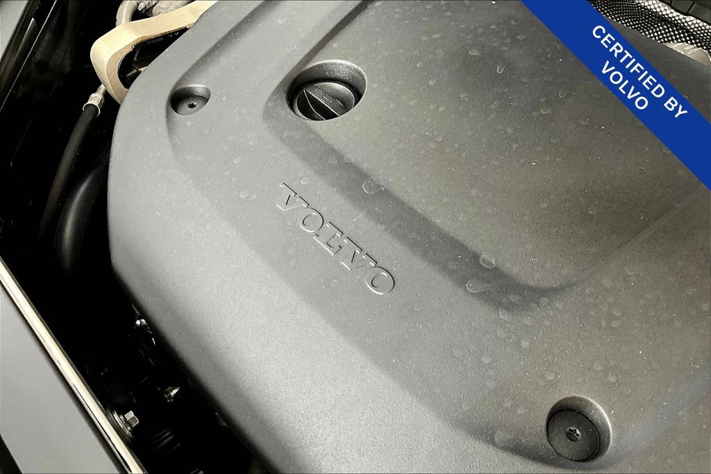 Used 2023 Volvo XC90 B6 Plus image 41