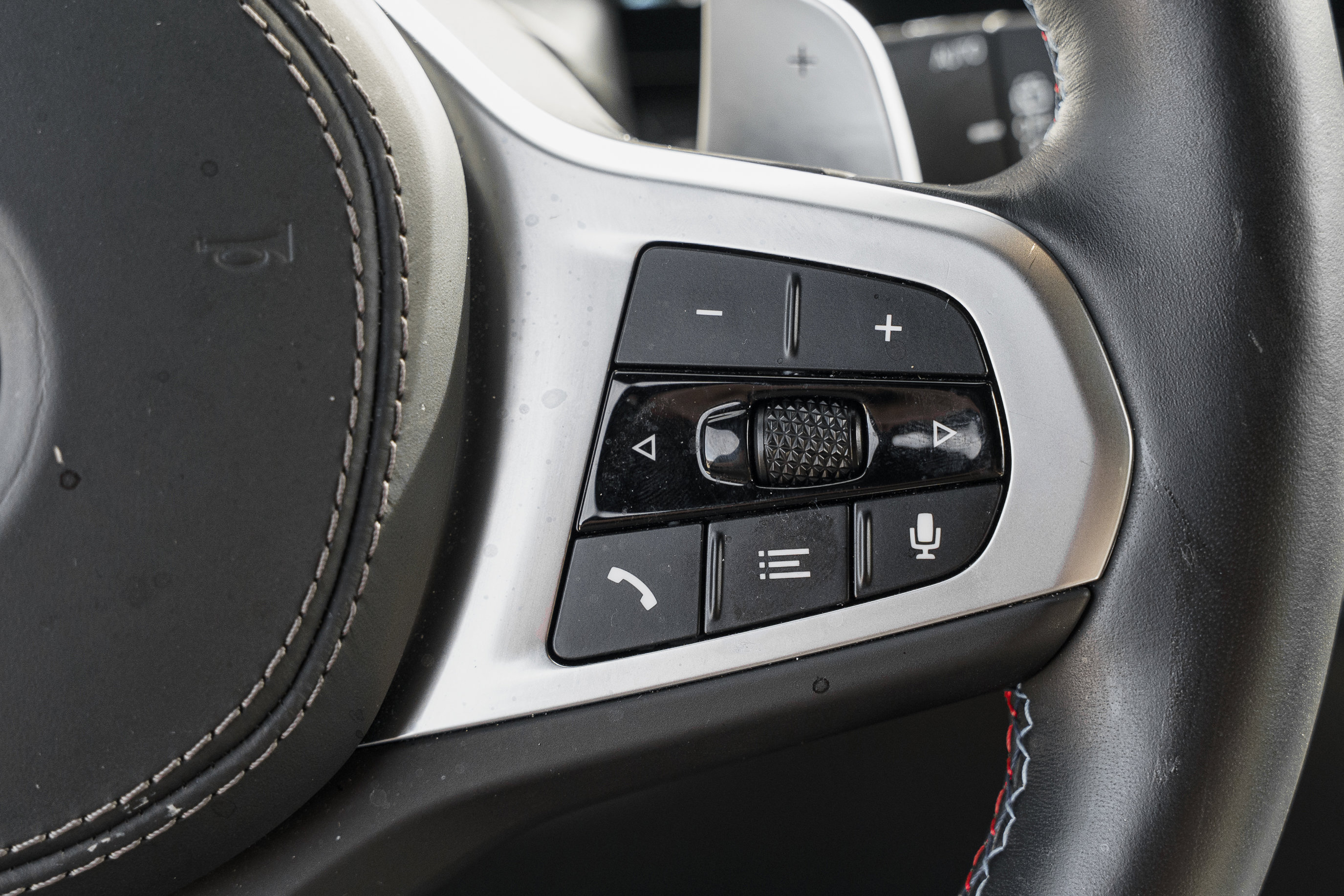 Used 2026 BMW X5 M60i image 18