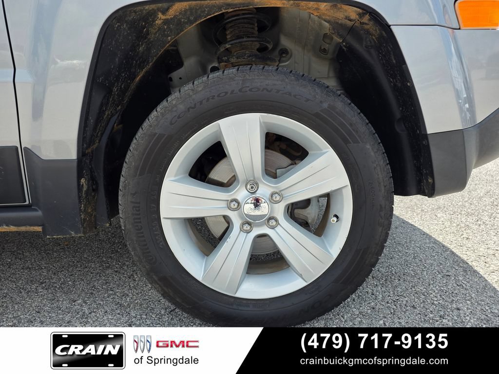 Used 2017 Jeep Patriot Sport w/ Power Value Group AWD/4WD image 30