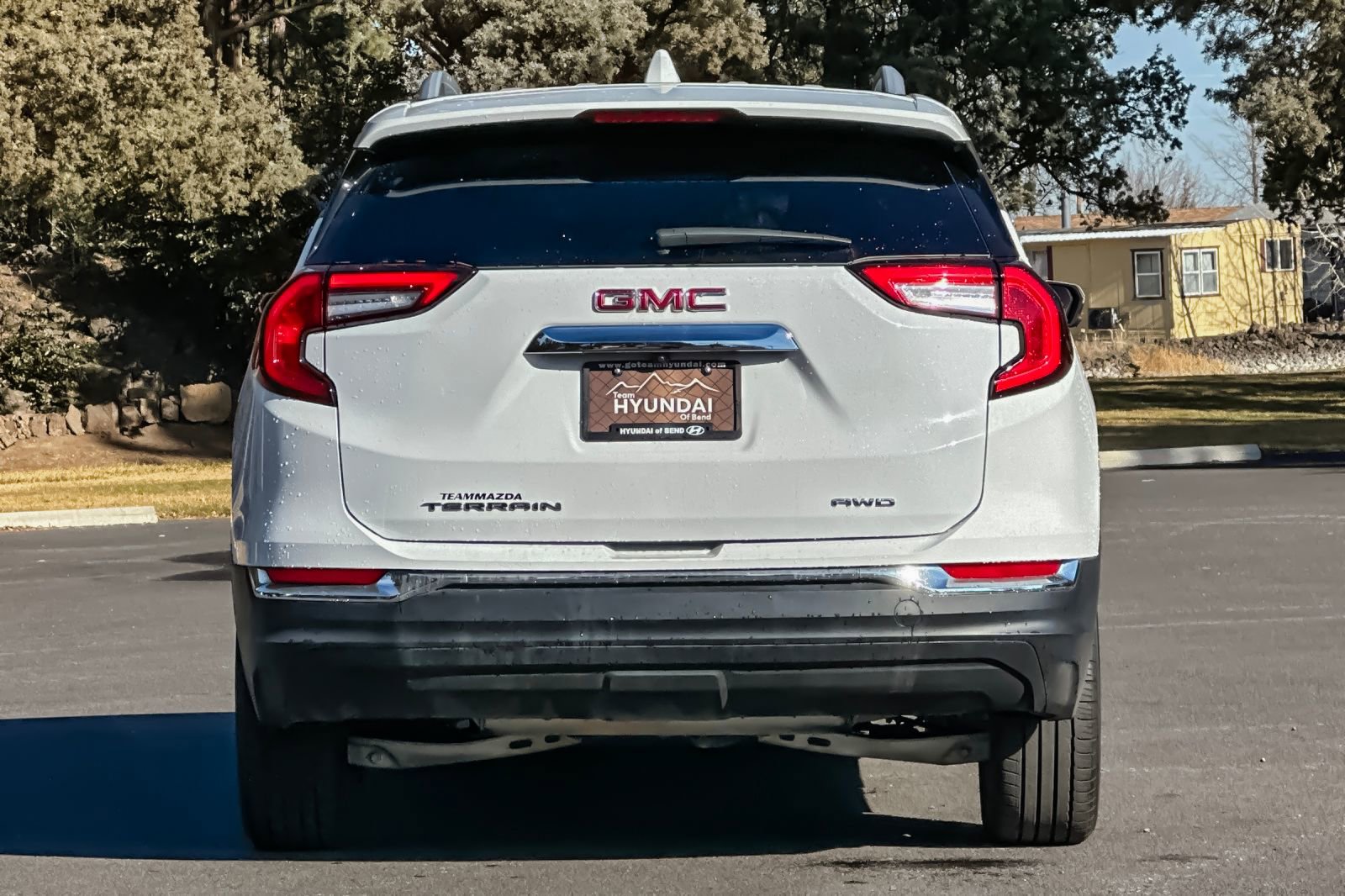 Used 2024 GMC Terrain SLT image 5