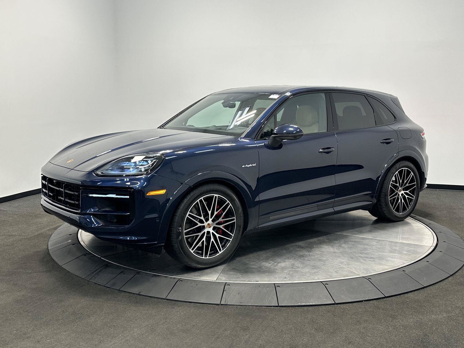 Used 2026 Porsche Cayenne S AWD/4WD image 1