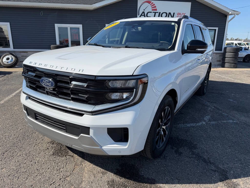 Used 2025 Ford Expedition Max Platinum AWD/4WD image 9