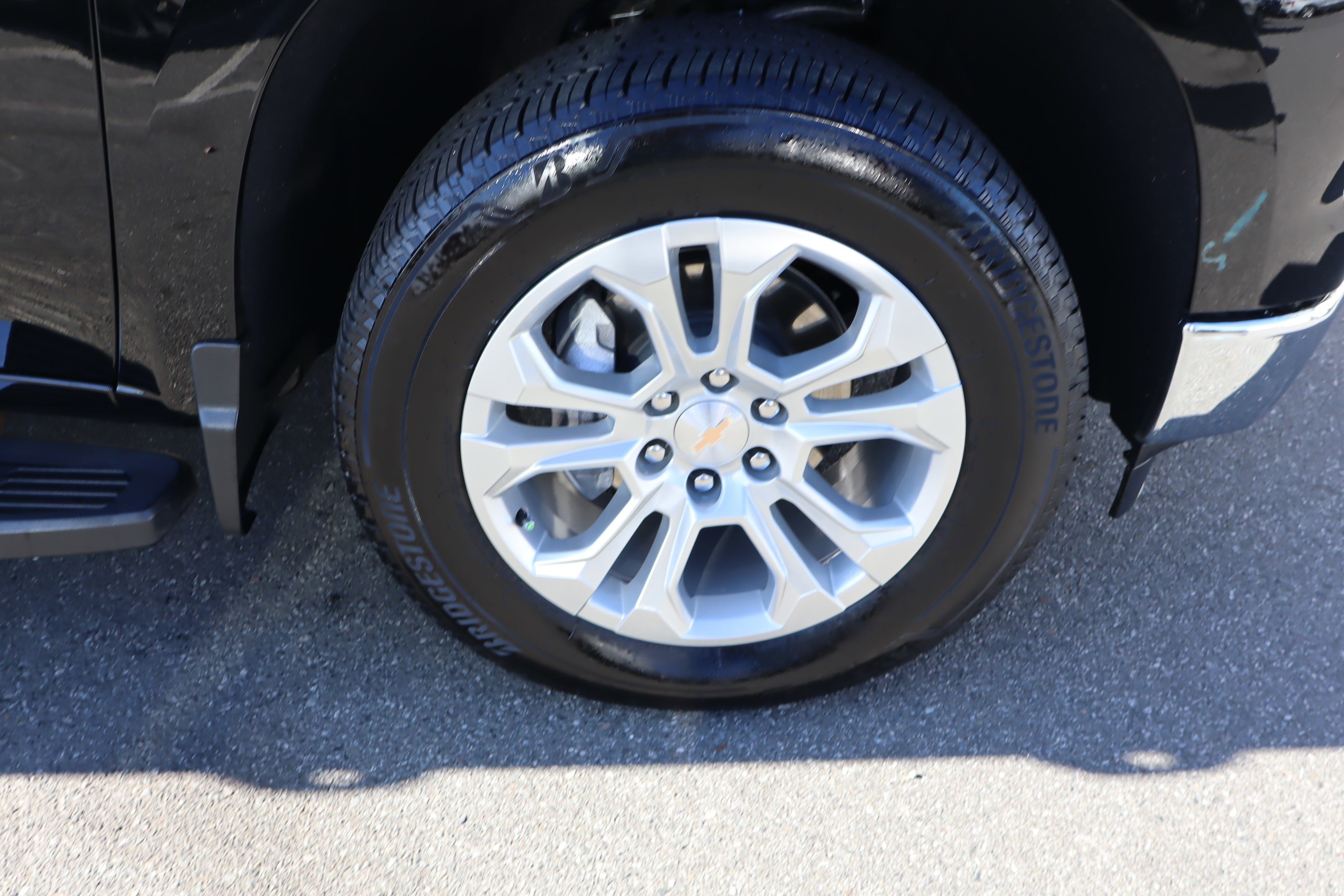 Used 2024 Chevrolet Silverado 1500 LTZ w/ Technology Package image 39