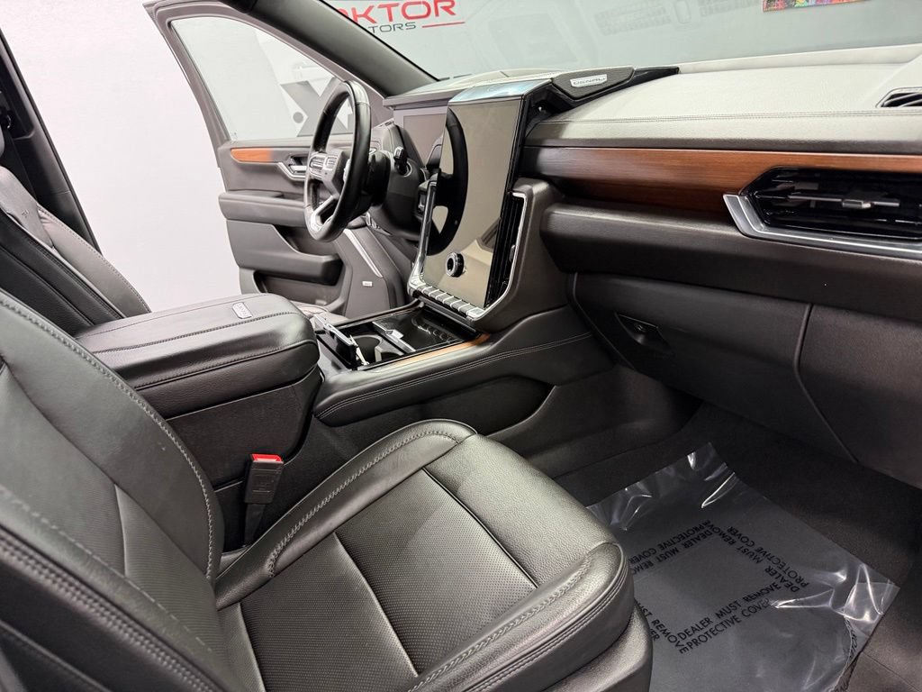 Used 2025 GMC Yukon Denali AWD/4WD image 53