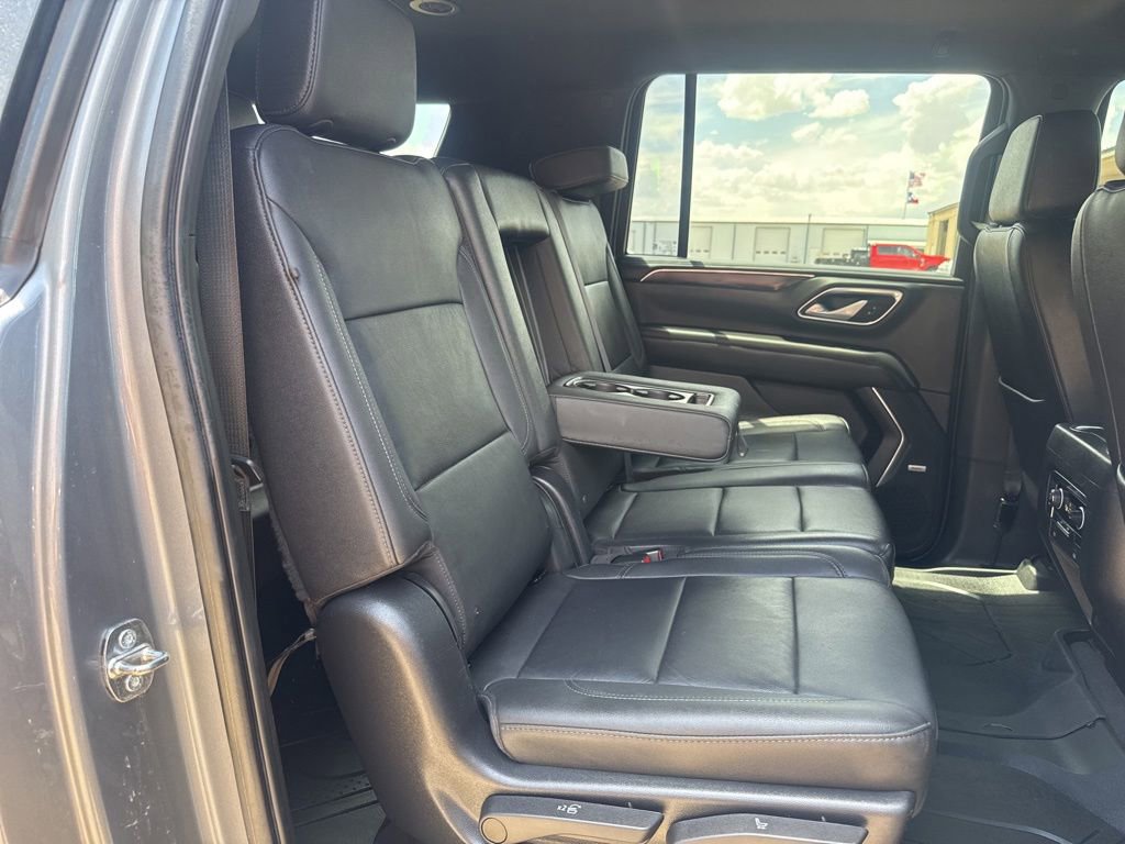 Used 2022 Chevrolet Suburban Z71 AWD/4WD image 33