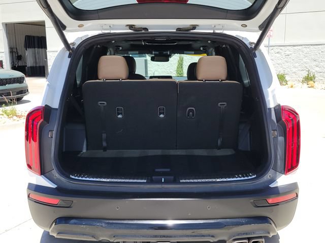 Certified 2021 Kia Telluride SX w/ SX Prestige Package AWD/4WD image 20