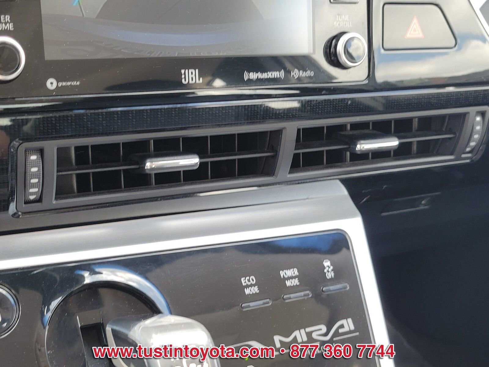 Certified 2019 Toyota Mirai Base image 22