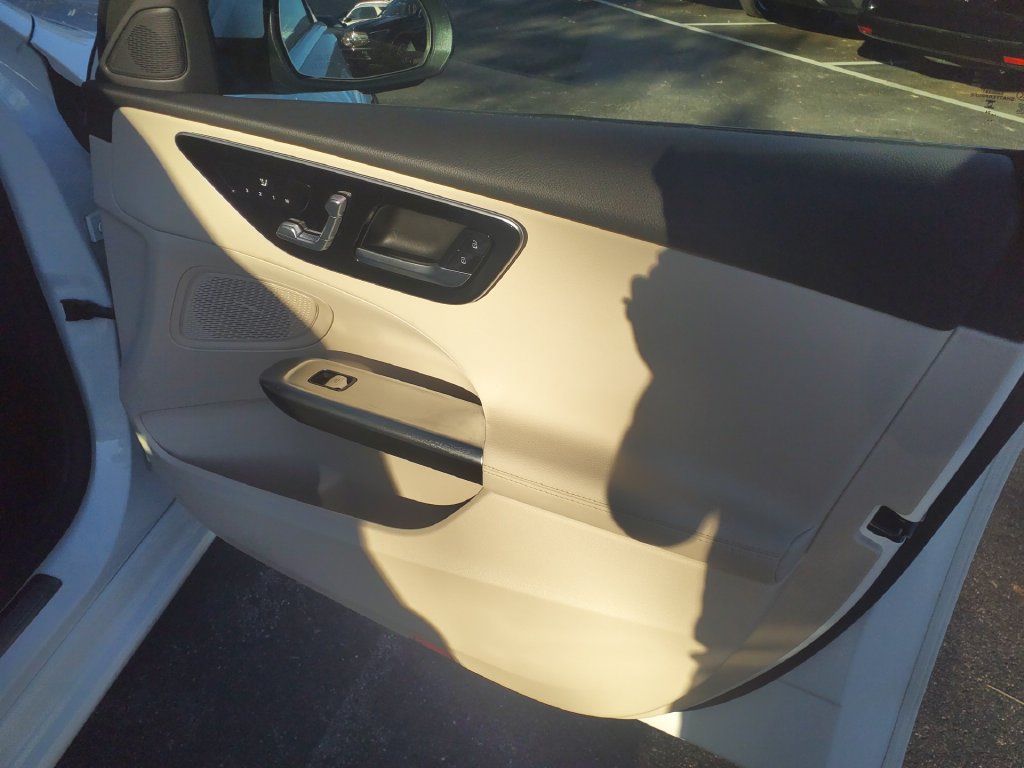 Certified 2024 Mercedes-Benz C 300 4MATIC Sedan image 11