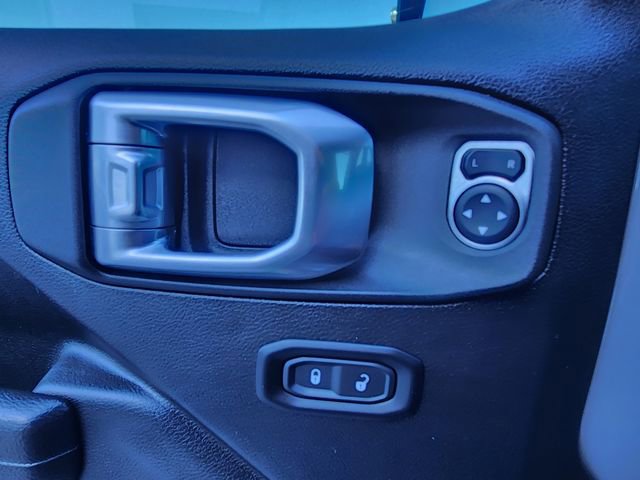 Used 2022 Jeep Wrangler Unlimited Rubicon 4xe AWD/4WD image 29