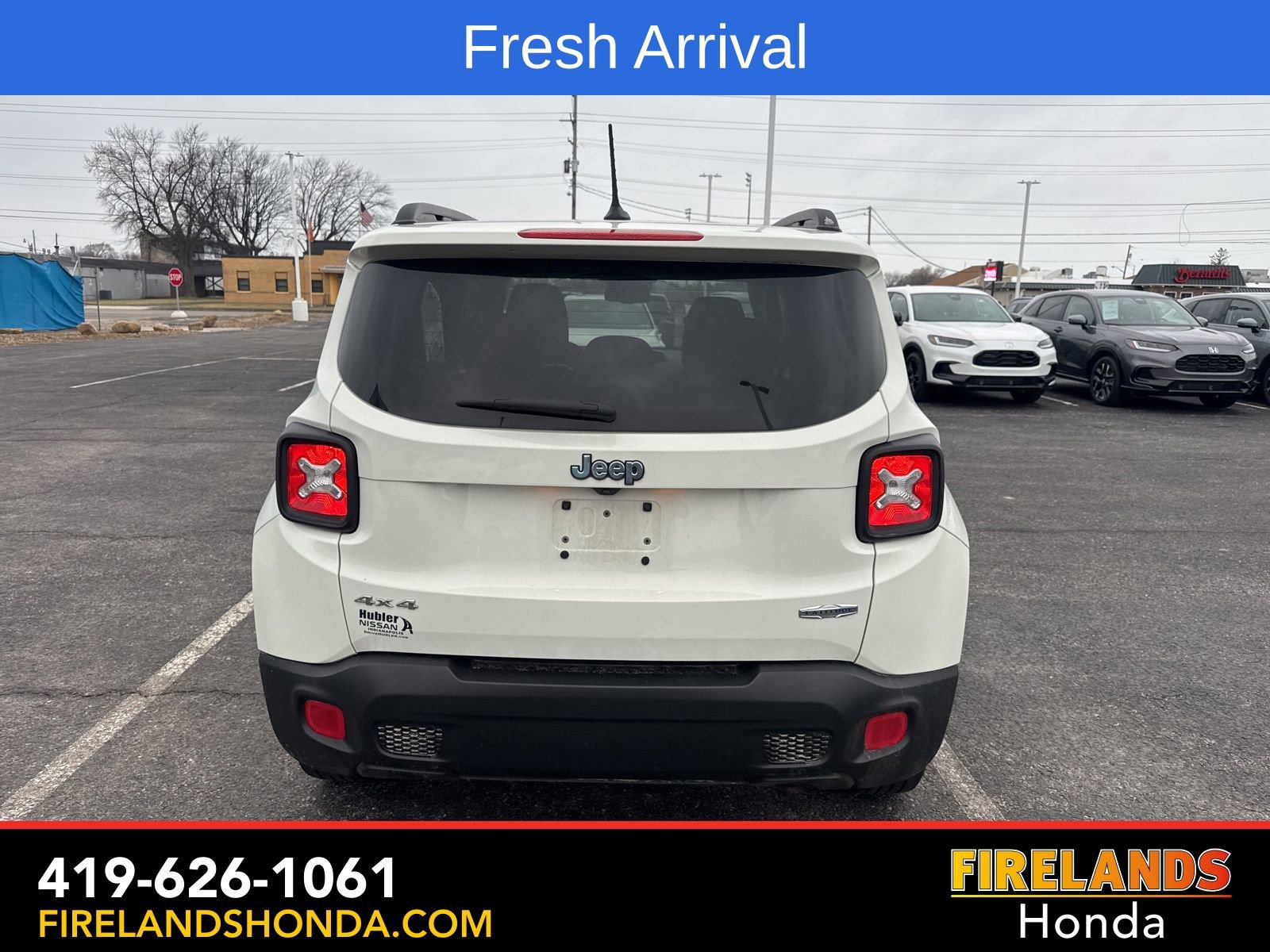 Used 2017 Jeep Renegade Latitude w/ Popular Equipment Group image 4