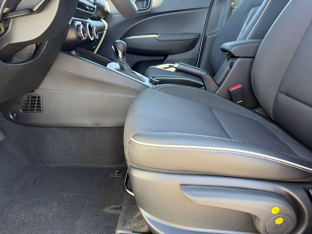 New 2026 Hyundai Venue SEL FWD image 11