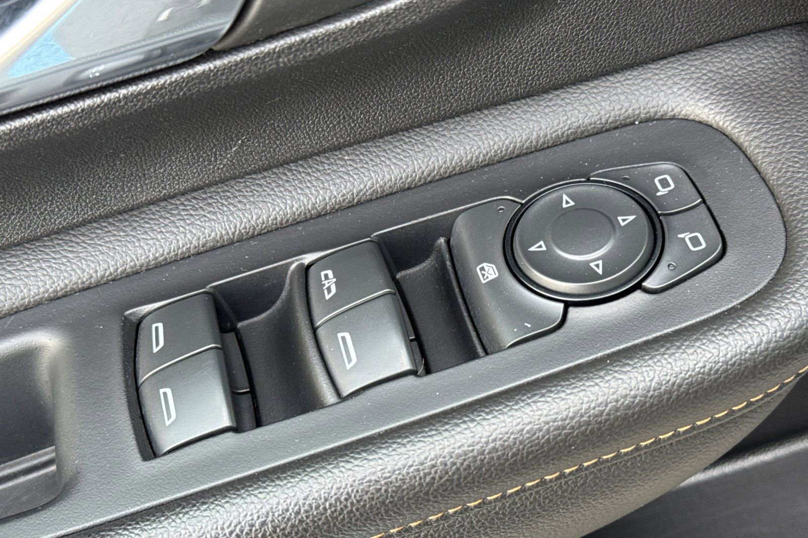 Certified 2023 GMC Terrain AT4 image 11