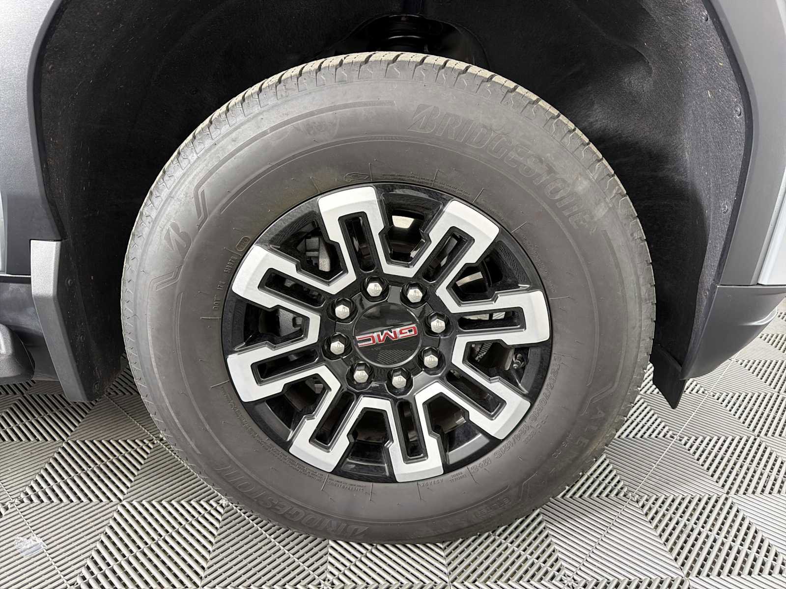 Used 2026 GMC Sierra EV Elevation AWD/4WD image 10
