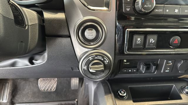 Used 2018 Nissan Titan Platinum Reserve image 17