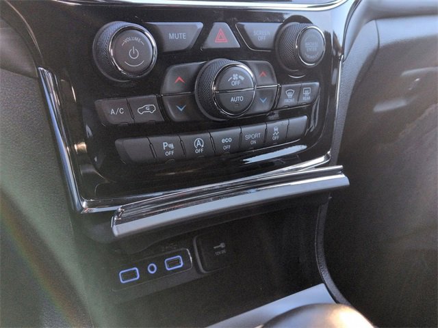 Certified 2022 Jeep Grand Cherokee Laredo X image 23