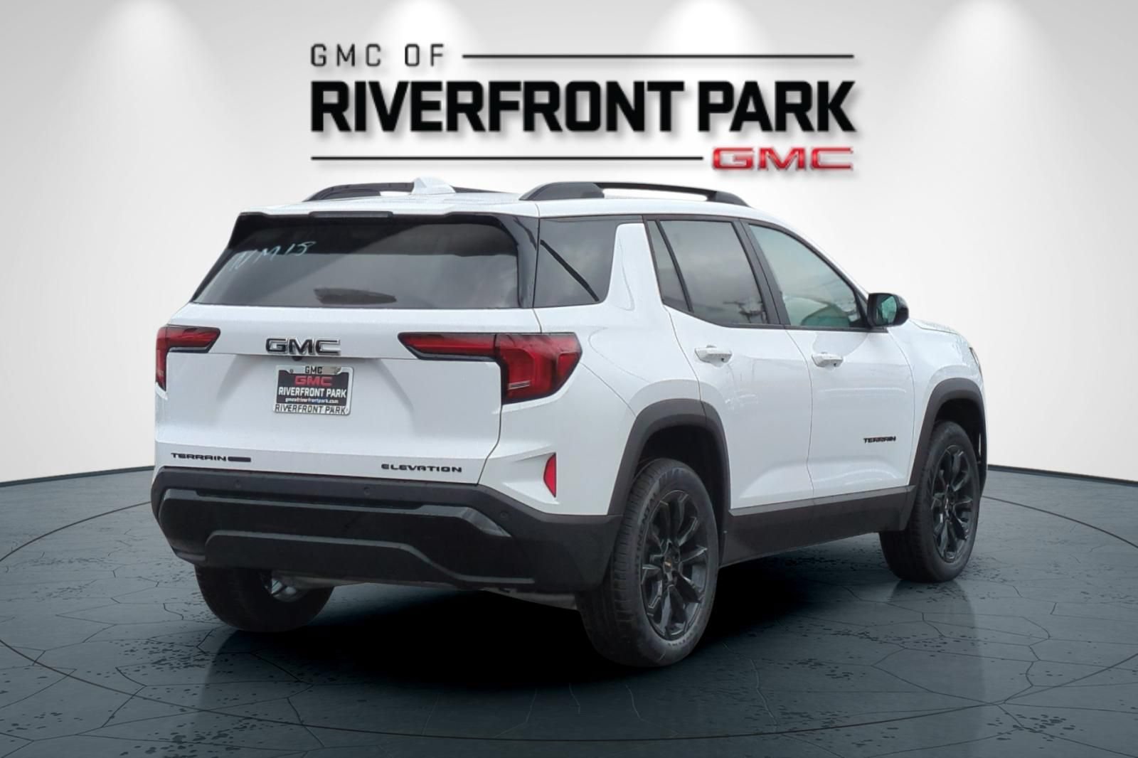 New 2026 GMC Terrain Elevation AWD/4WD image 3