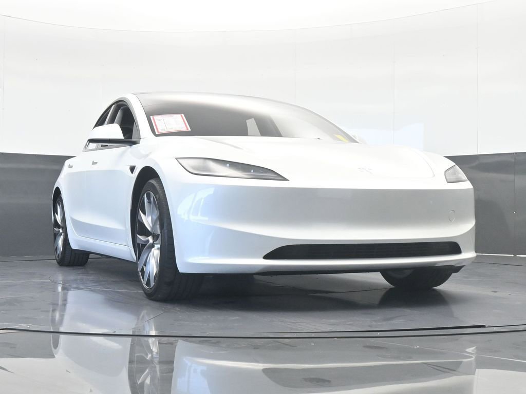 Used 2024 Tesla Model 3 Standard Range image 61