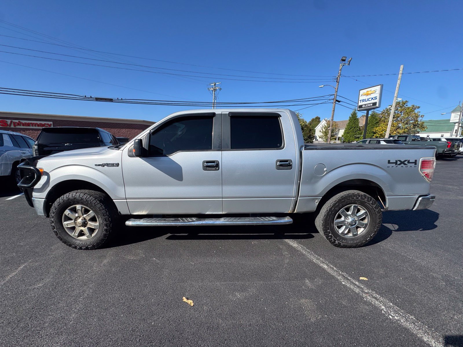 Used 2013 Ford F150 XLT w/ XLT Chrome Pkg AWD/4WD image 3