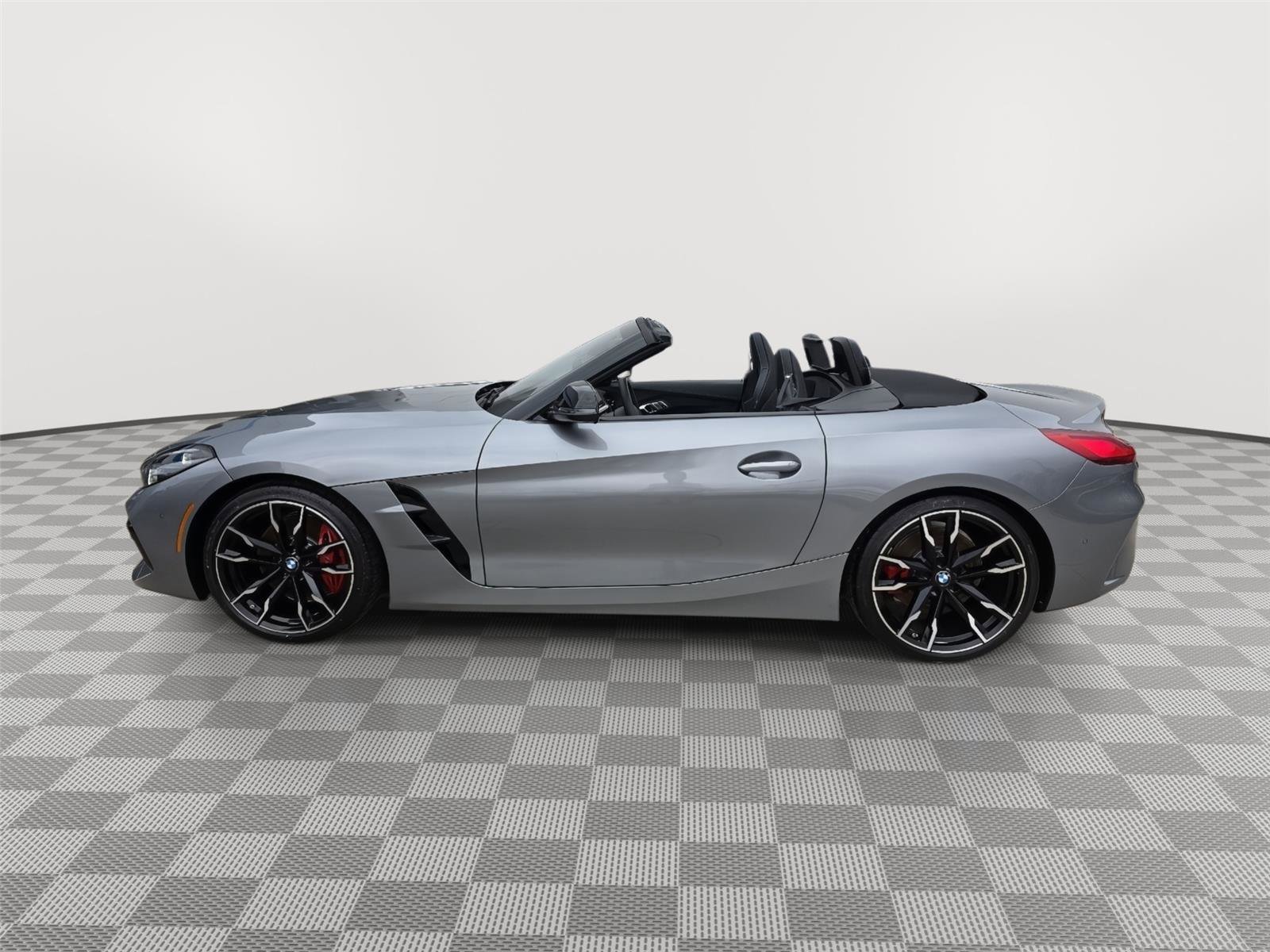 Used 2025 BMW Z4 M40i w/ Premium Package image 16