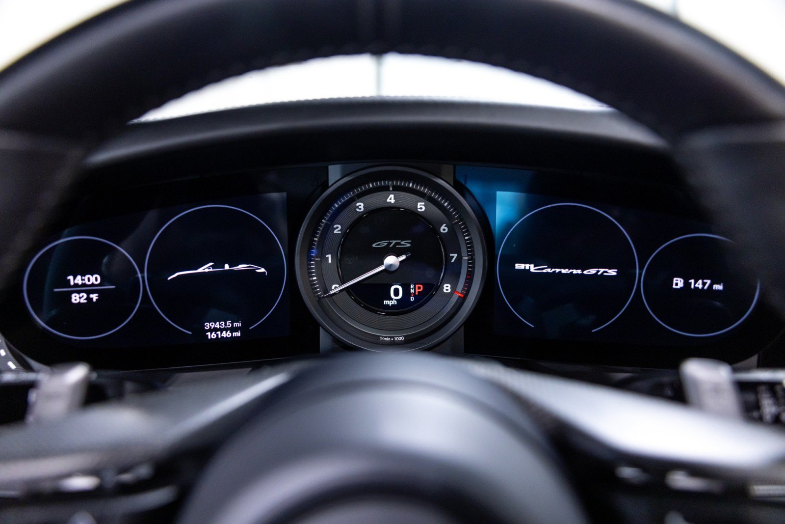 Used 2022 Porsche 911 Cabriolet image 47