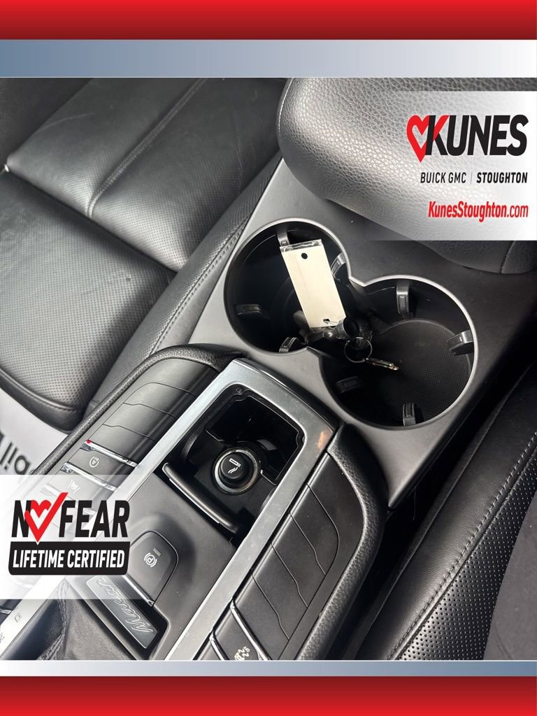 Used 2017 Porsche Macan S w/ Premium Package Plus image 39