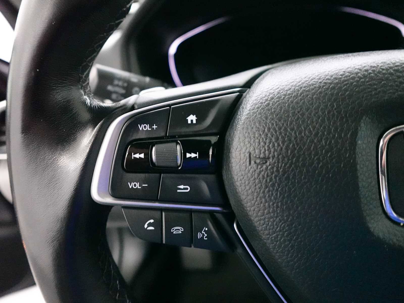 Certified 2019 Honda Accord Touring image 17