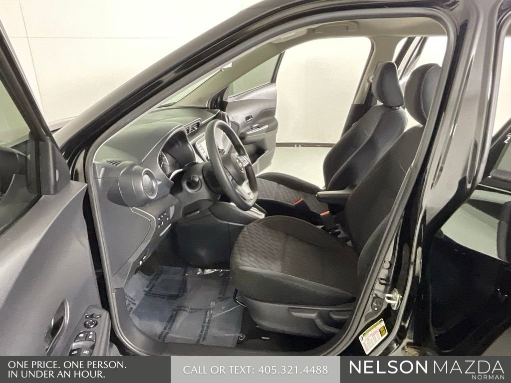 Used 2021 Nissan Kicks S image 11