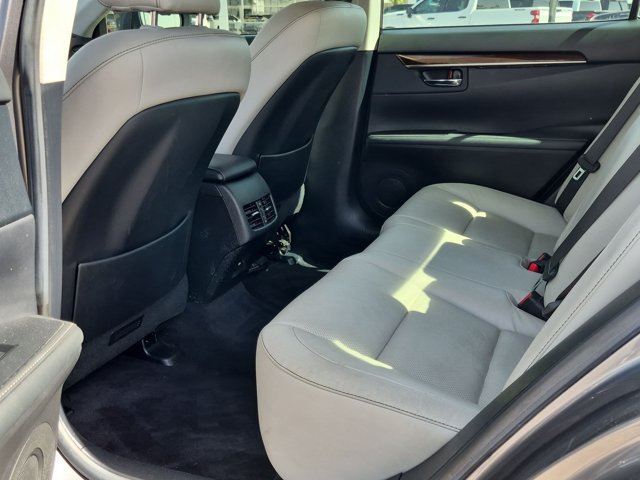 Used 2015 Lexus ES 350 w/ Luxury Package FWD image 27