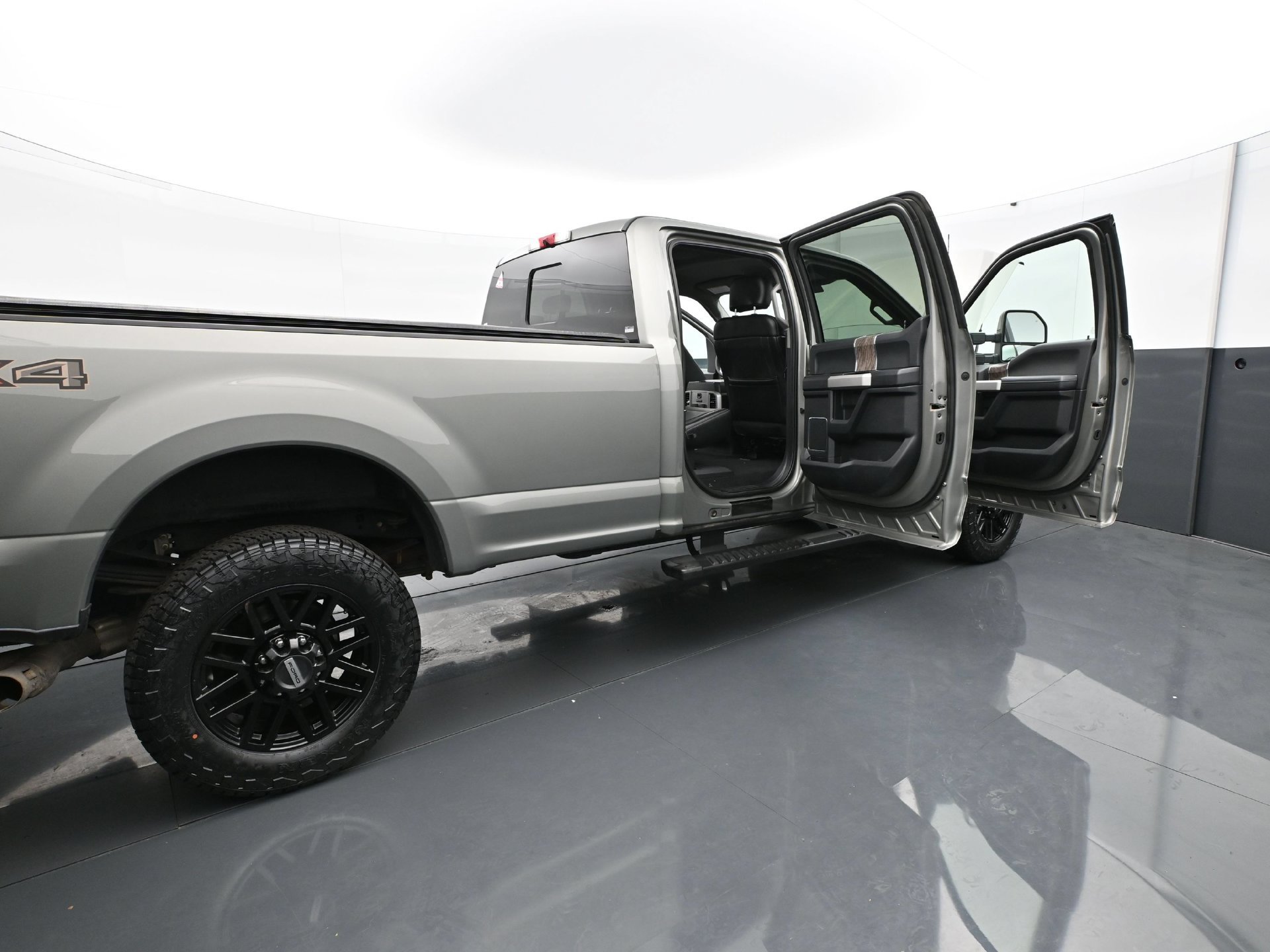Used 2019 Ford F350 Lariat AWD/4WD image 39
