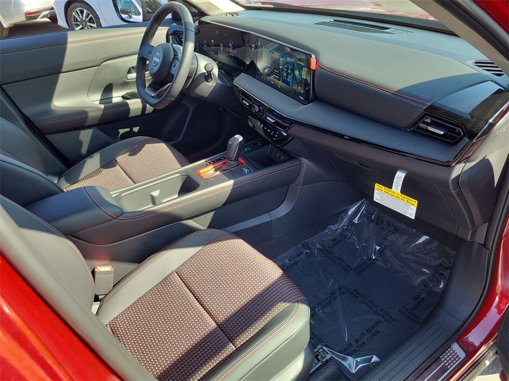 New 2026 Nissan Kicks SR w/ Illumination Package image 11
