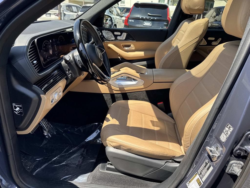 Used 2024 Mercedes-Benz GLS 580 4MATIC image 18
