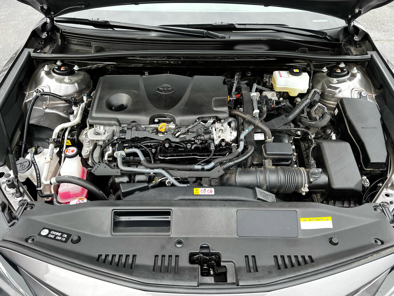 Used 2023 Toyota Camry XLE image 16