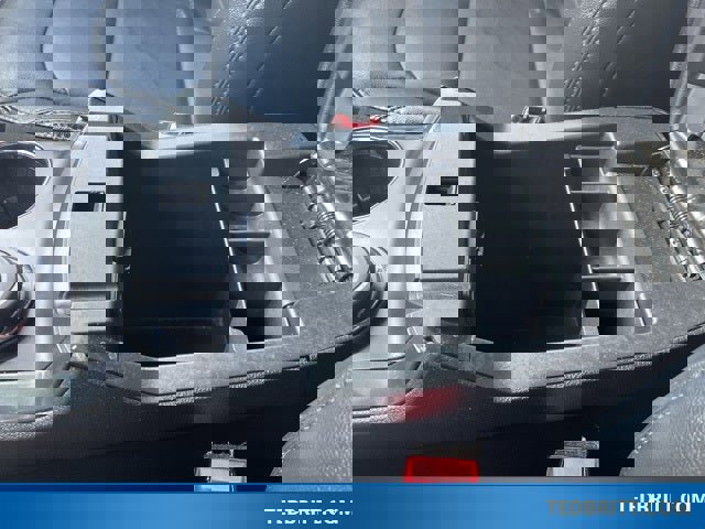 Certified 2018 Ford Explorer XLT w/ Equipment Group 202A image 38