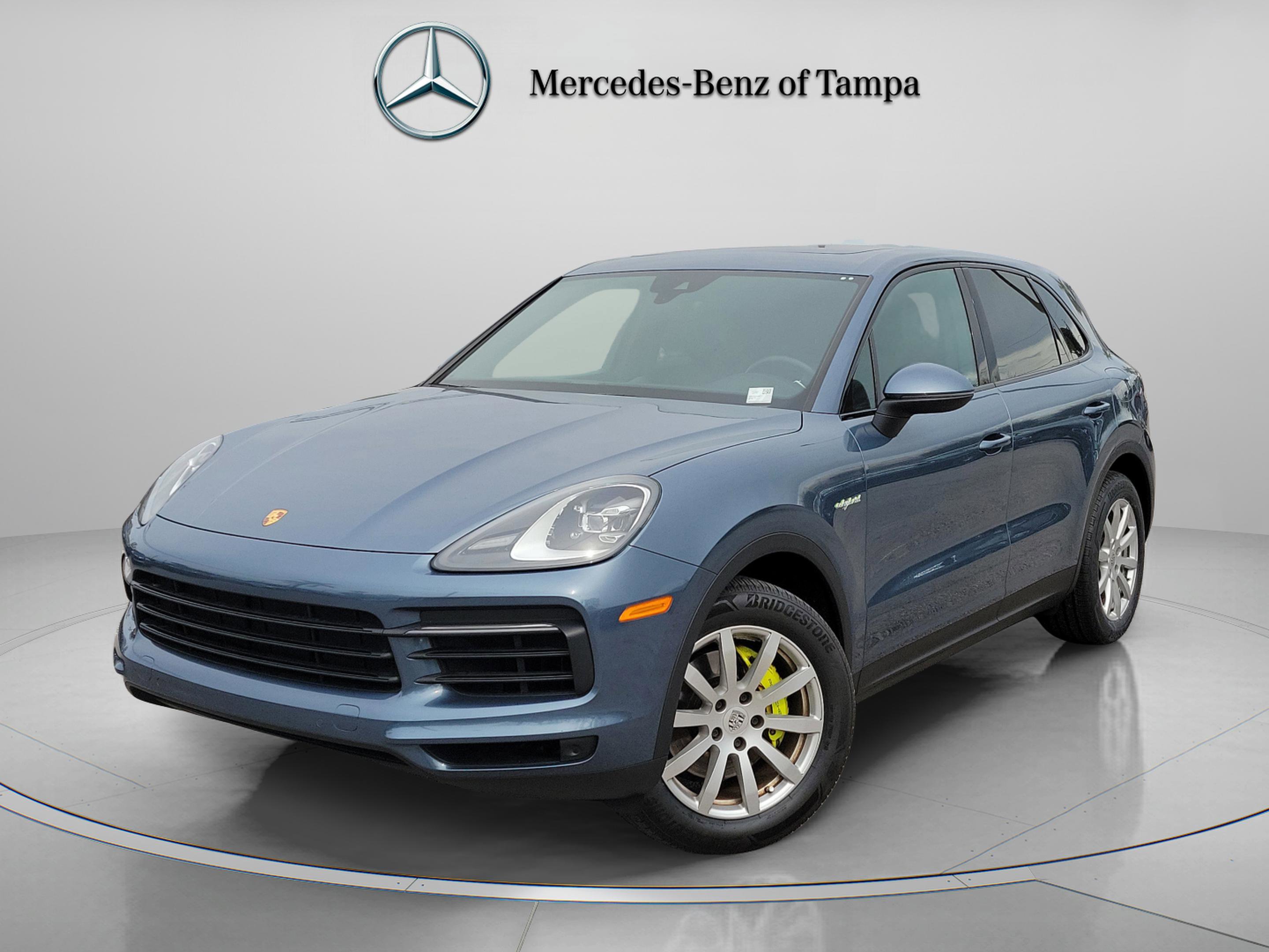 Used 2020 Porsche Cayenne E-Hybrid image 1