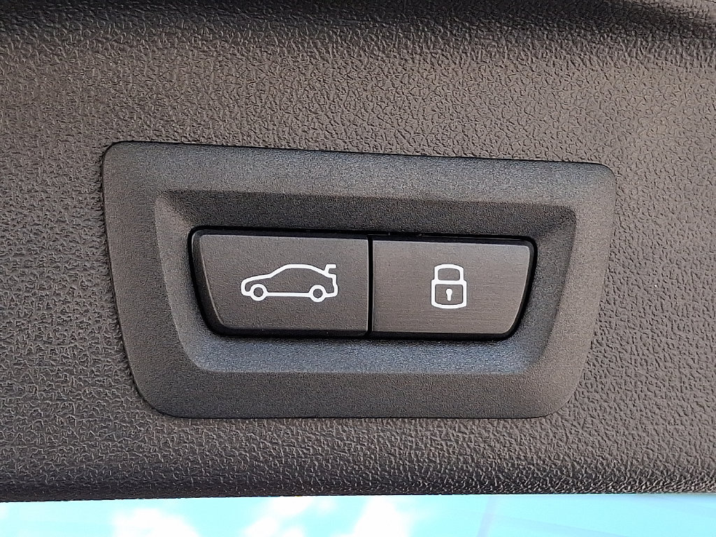 Used 2026 BMW X5 xDrive40i AWD/4WD image 28