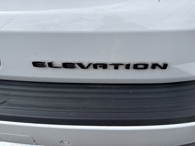 Used 2025 GMC Yukon XL Elevation image 15