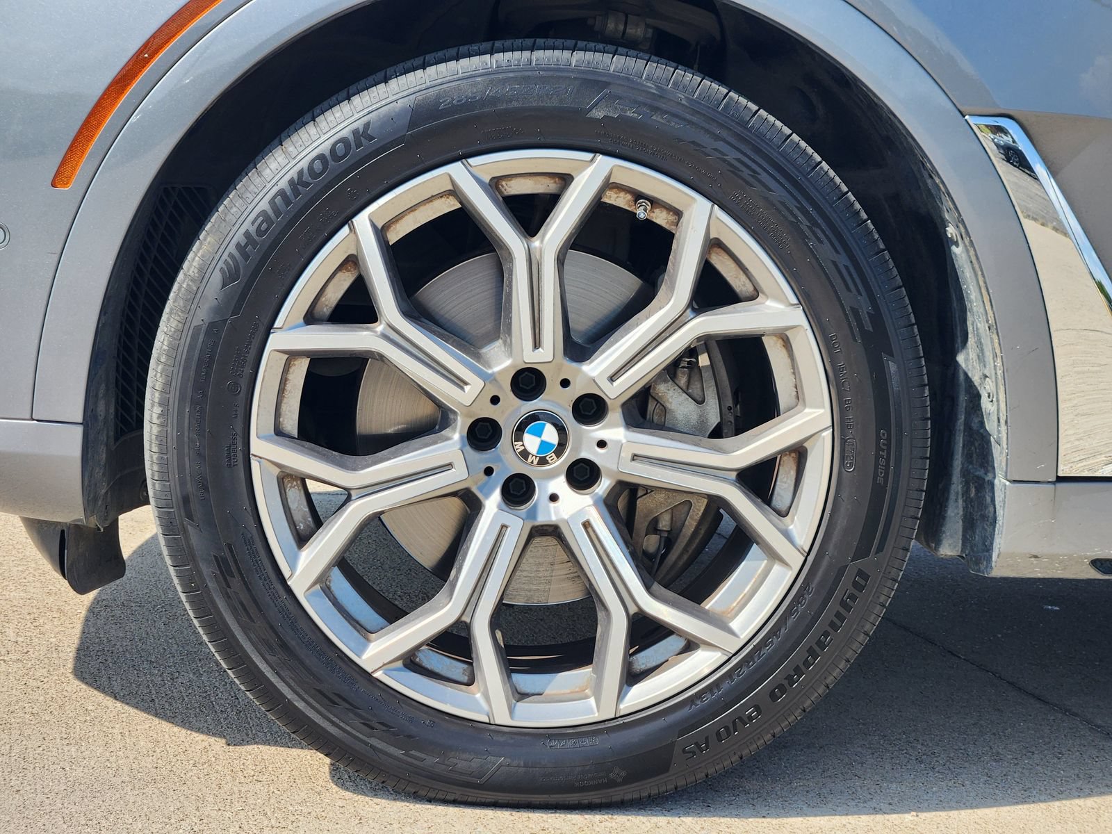 Used 2023 BMW X7 xDrive40i AWD/4WD image 11