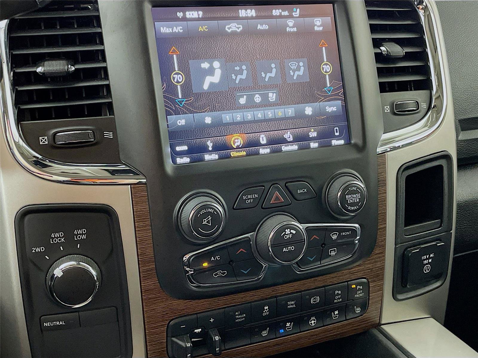 Used 2018 RAM 2500 Laramie w/ Convenience Group image 20