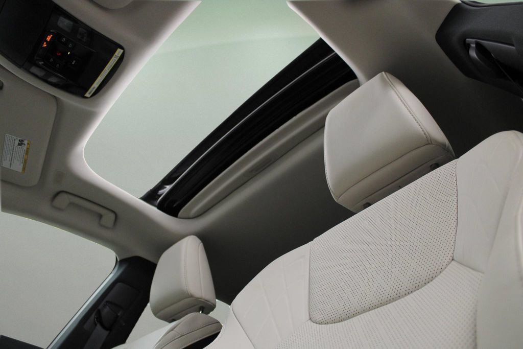Used 2025 Lexus RX 350 Premium Plus w/ Convenience Package AWD/4WD image 38
