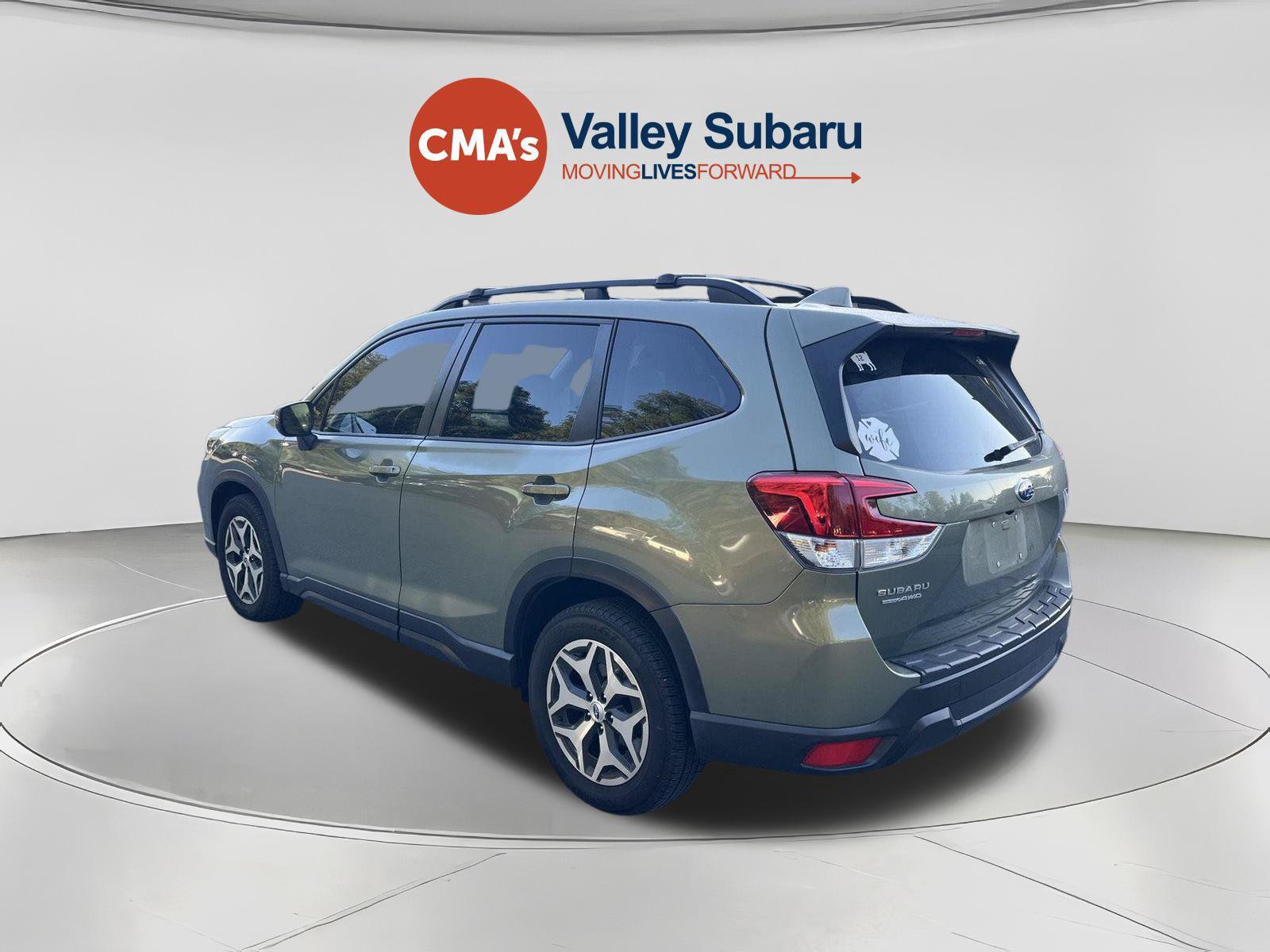 Used 2021 Subaru Forester Premium AWD/4WD image 3